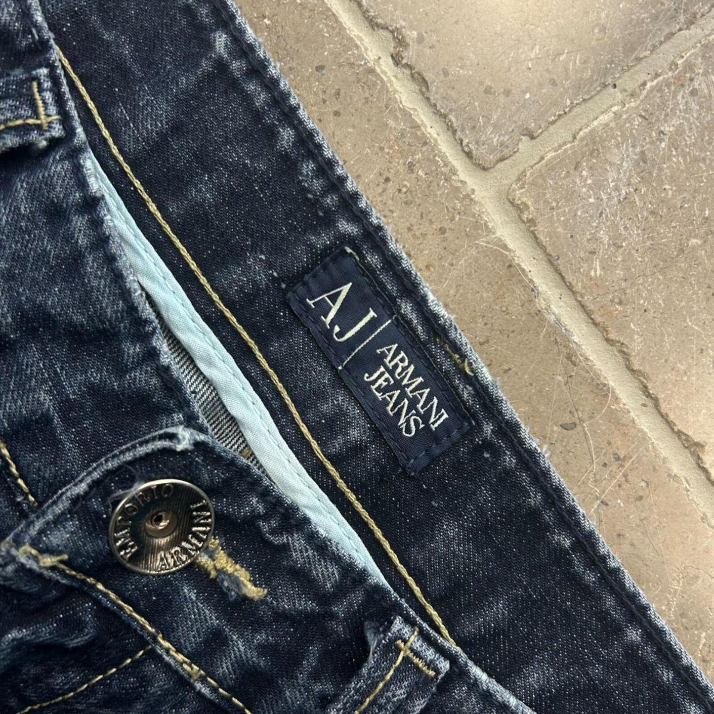 Vintage Emporio Armani Jeans Relaxed Straight Fit Logo Jeans W33 L29