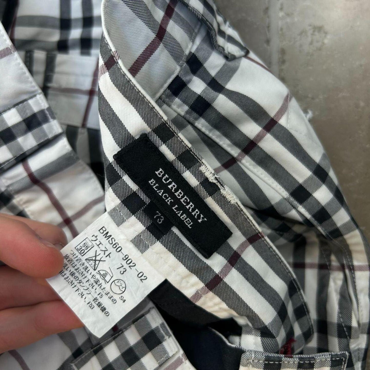 Vintage Burberry Black Nova Check Multi Pocket Shorts W28 L12