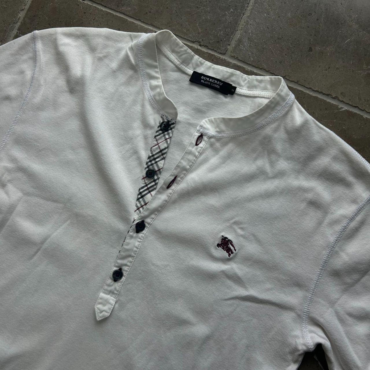 Burberry Black Label Short Sleeve Henley T Shirt S