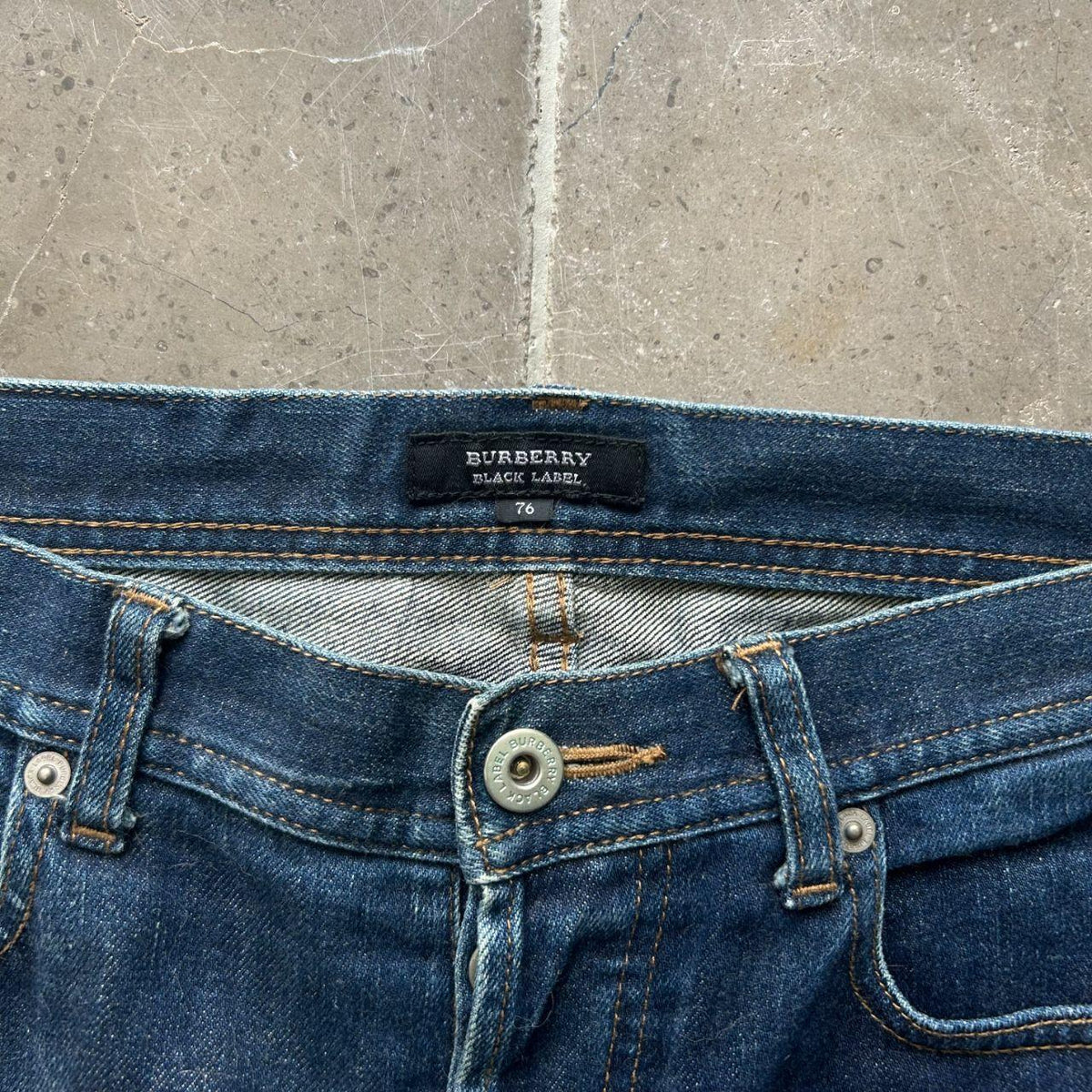 Vintage Burberry Black Label Slim Raw Denim Jeans W30 L32