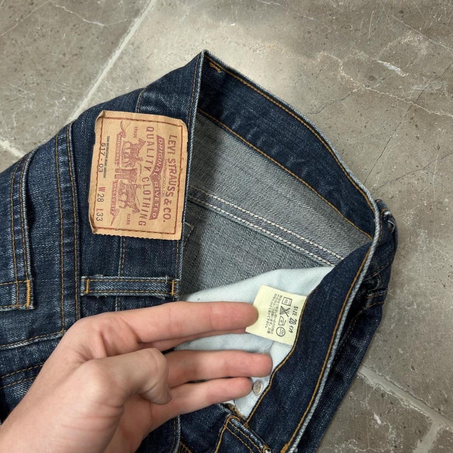 Vintage Levi’s 517 Relaxed Bootcut Jeans W28 L31