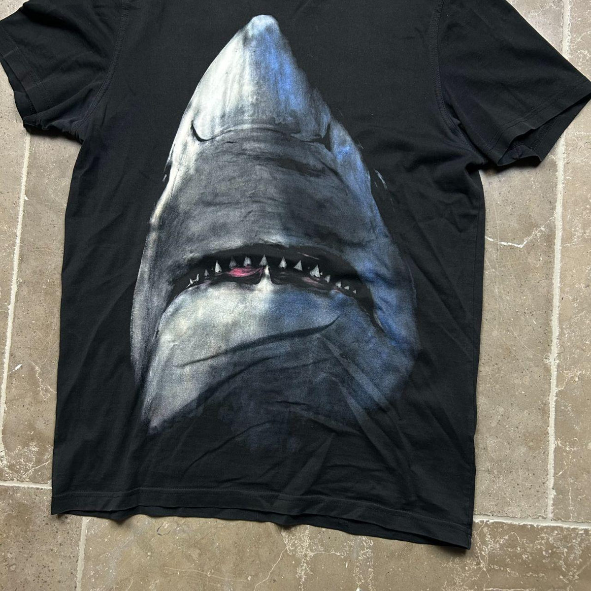 Givenchy Shark Graphic T Shirt Black S