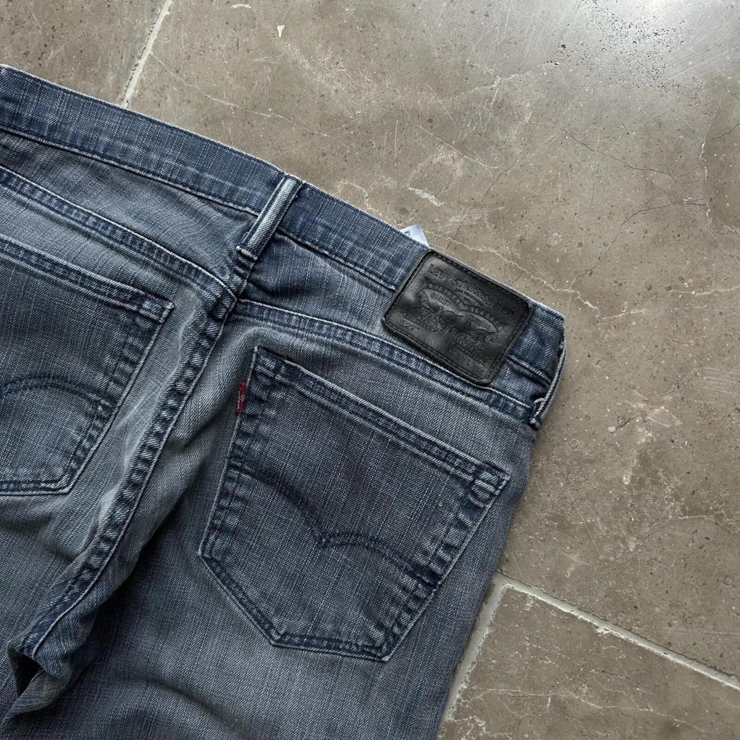 Vintage Levi’s 527 Relaxed Bootcut Jeans W30 L33
