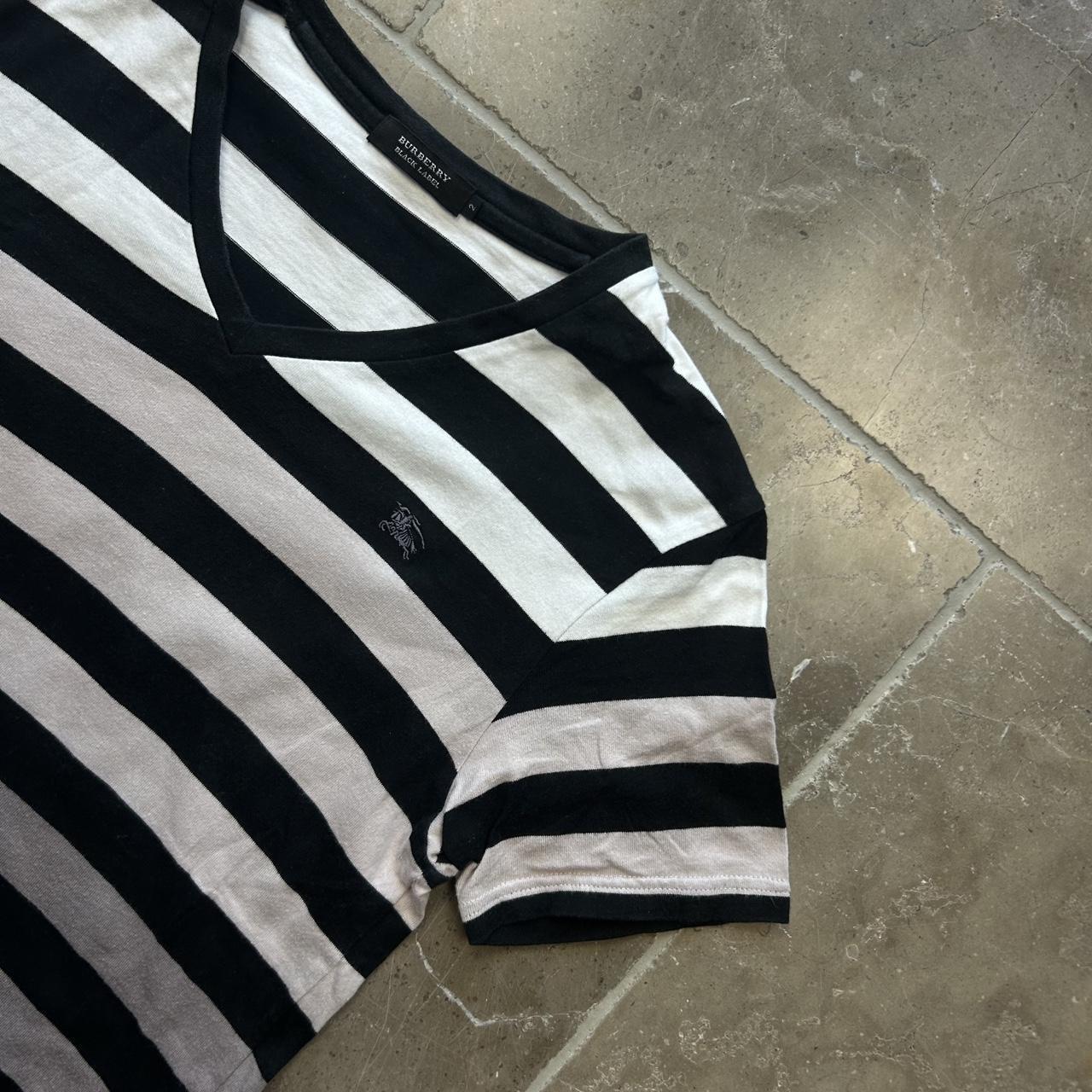 Burberry Black Label Gradient V Neck T Shirt S