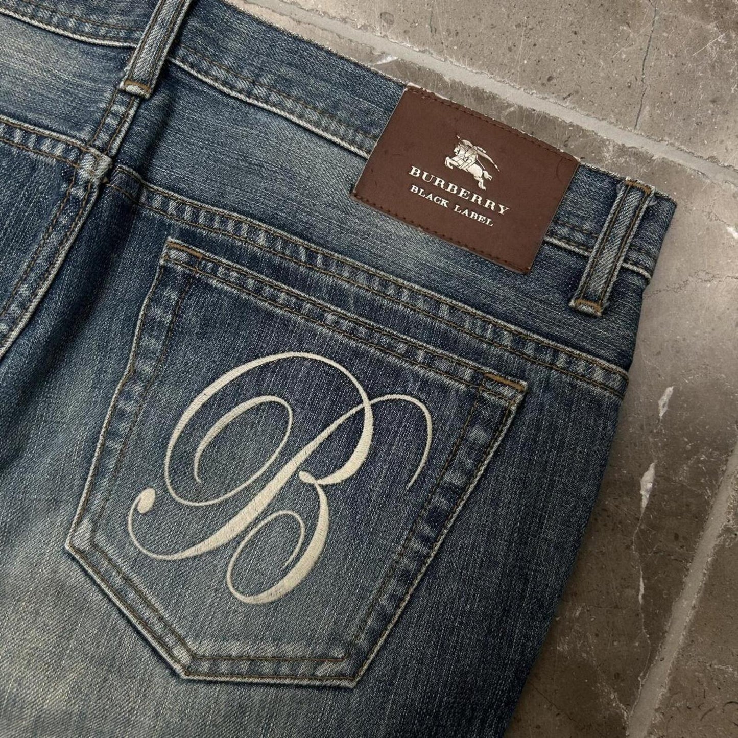 Vintage Burberry Black Label Relaxed Bootcut Jeans W32 L30