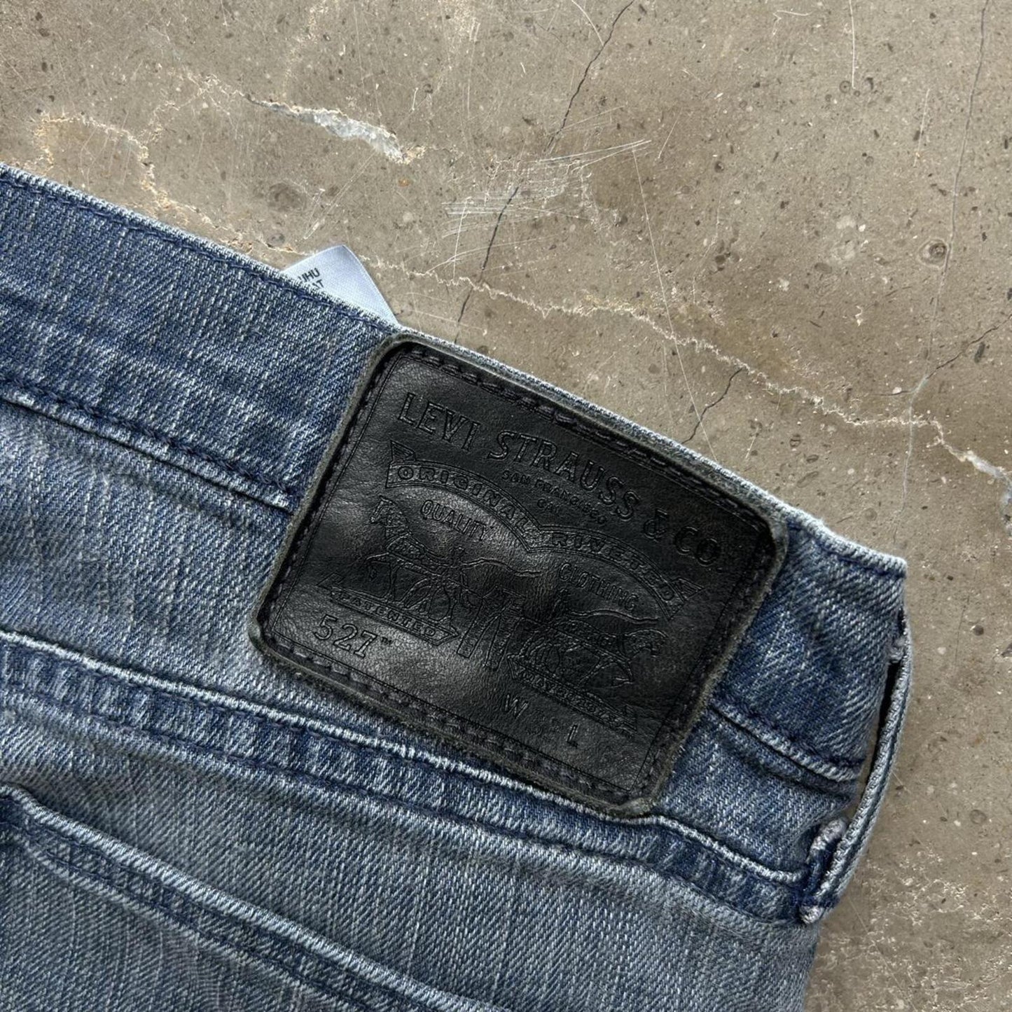 Vintage Levi’s 527 Relaxed Bootcut Jeans W30 L33
