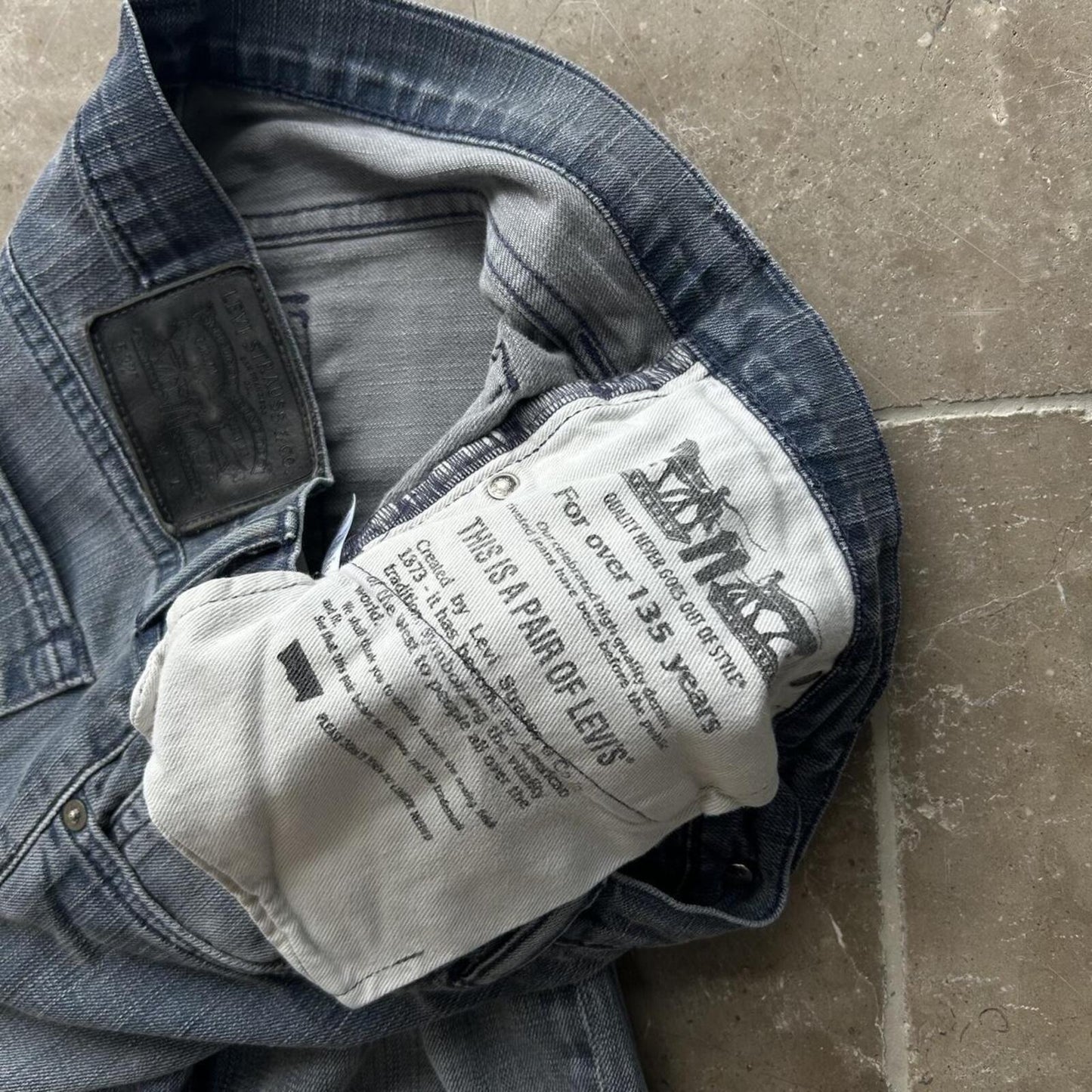 Vintage Levi’s 527 Relaxed Bootcut Jeans W30 L33