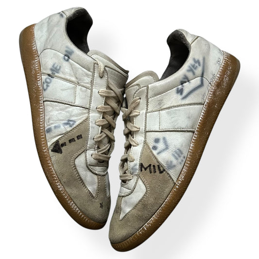 Maison Margiela Graffiti Gats Low Top Trainers UK 9