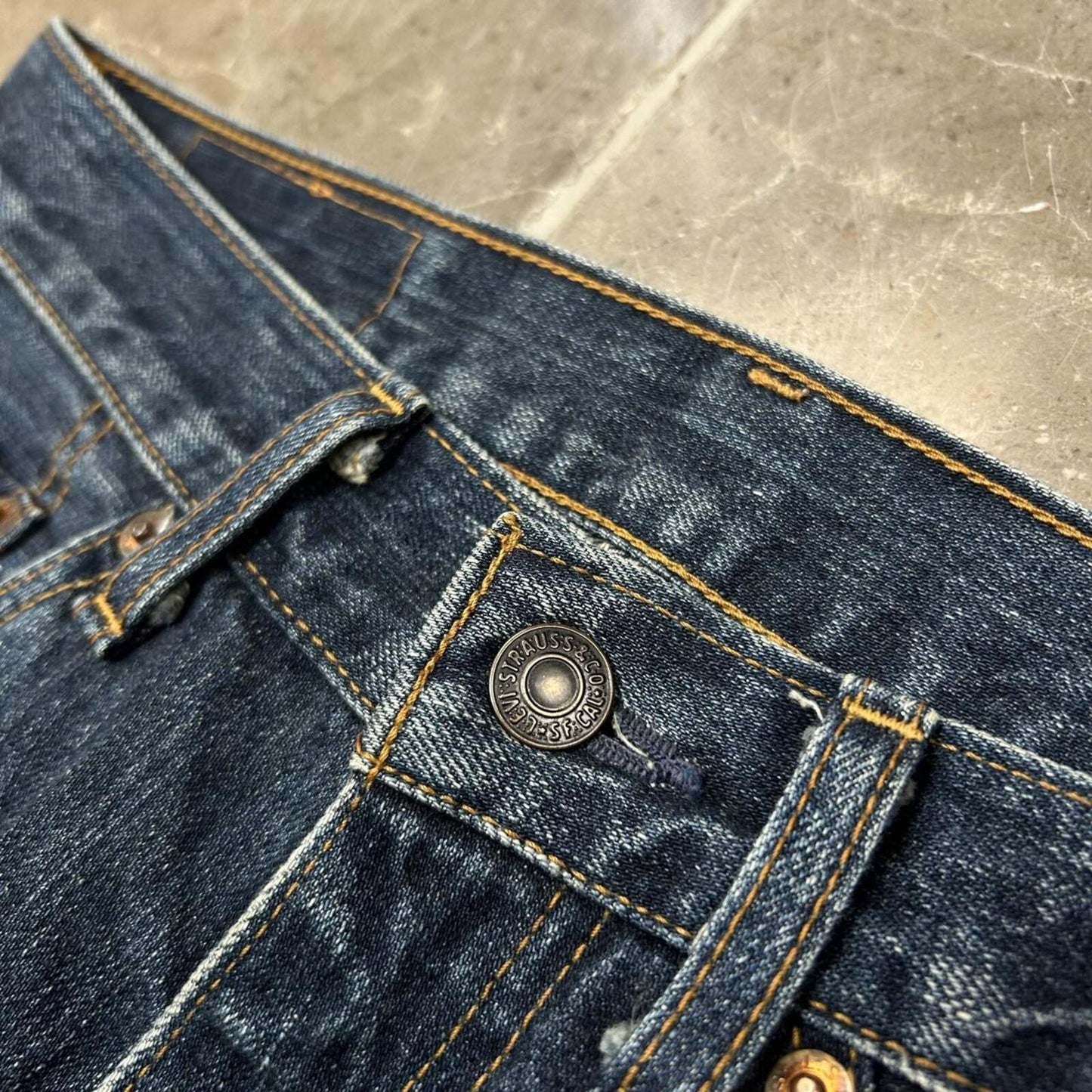 Vintage Levi’s 517 Relaxed Bootcut Jeans W28 L31