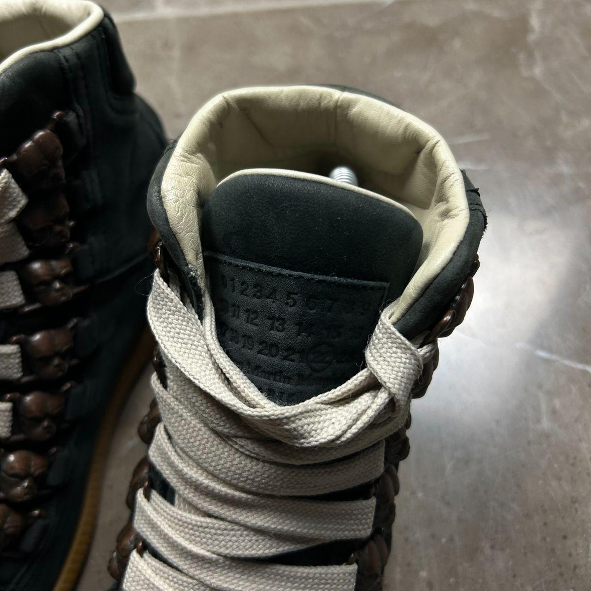 Maison Margiela Bulldog Chain Link High Top Trainers UK 6 Eu 39