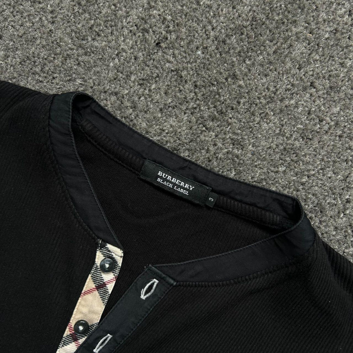 Burberry Black Label Long Sleeve Henley T Shirt M