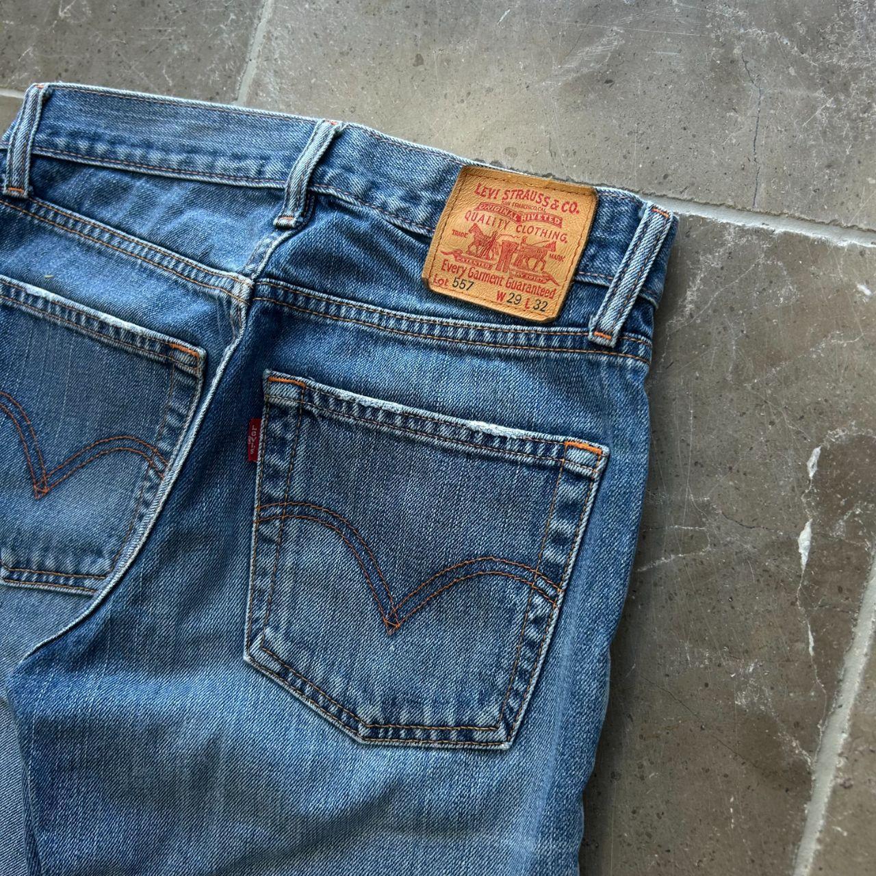 Vintage Levi’s 557 Relaxed Bootcut Jeans W29 L31