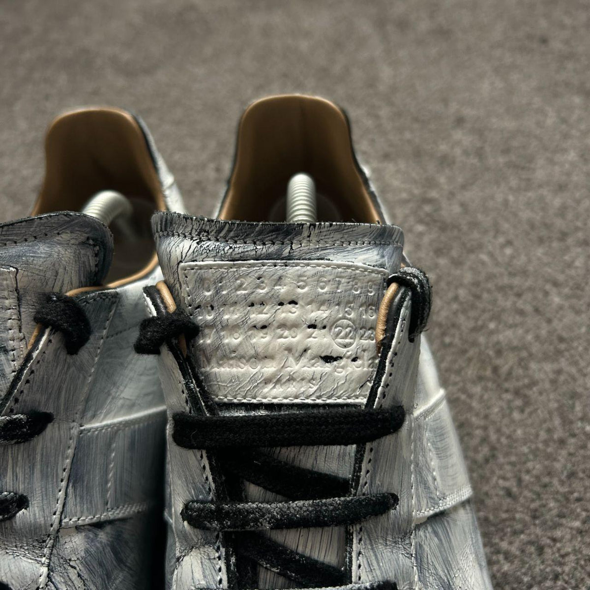 Maison Margiela Bianchetto Painted Gats Low Top Trainers UK 11