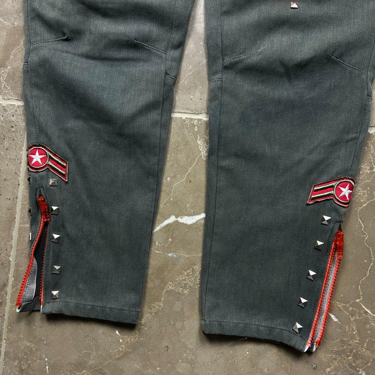 Dolce & Gabbana F/W 2003 “Fun Is My Life” Cargo Pants W34 L31